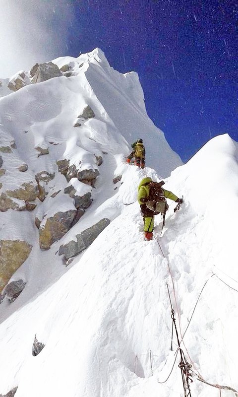 42 climbers scale Mount Everest in three days