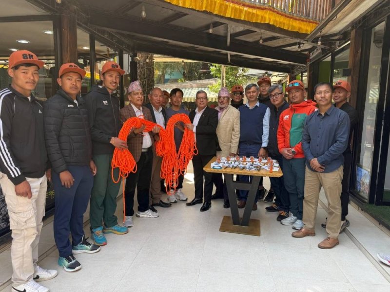 8K team sets to fix summit routes on Everest, Lhotse this spring