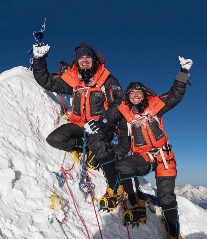 American deaf couple Scott & Shayna scale Manaslu, complete four 8000ers