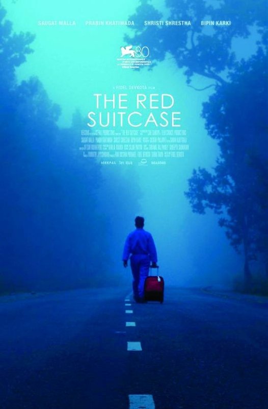 Arriving in Venice with their red suitcase