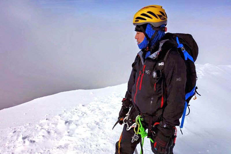 Autumn season draws blank on Mt Everest as Japanese climber abandons second summit push
