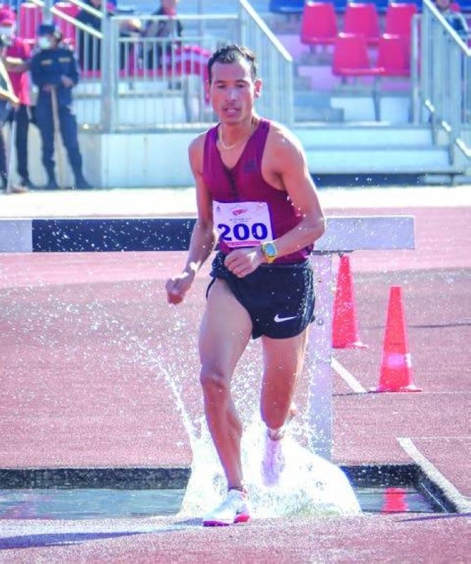 Budha wins gold amidst controversy