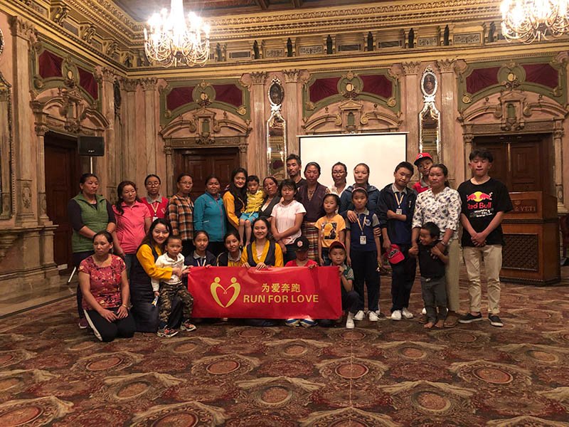 Children of Everest avalanche victims get support