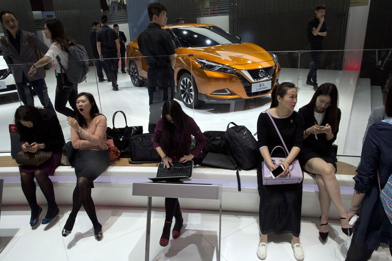 China auto show highlights SUVs in slowing market