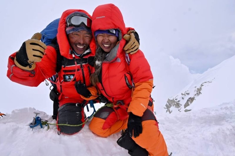 Dawa Gyalje, Dawa Yangzum first brother-sister to scale 14 peaks