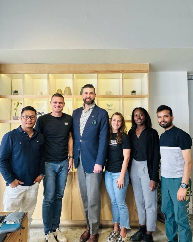 Deaf American couple to scale Makalu this season