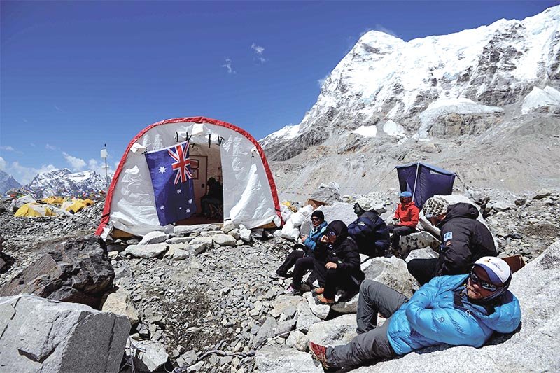Emergency clinic saving lives on Everest