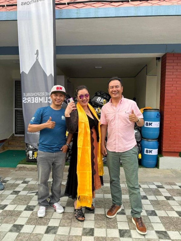 'Everest Queen' Lhakpa Sherpa eyes K2 ascent