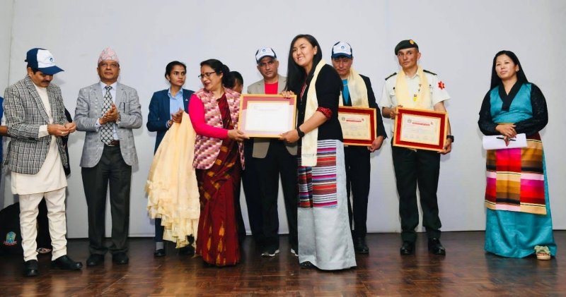 Everest summiteers finally get special badge from Govt