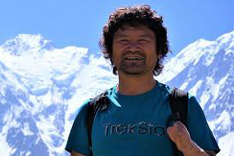 Fingerless South Korean scales Mt Annapurna