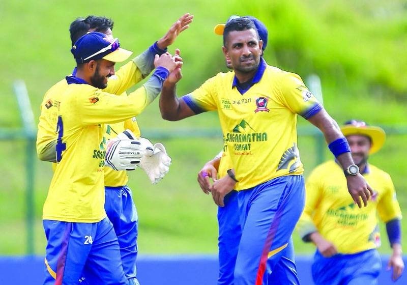 Gladiators, Rhinos record wins