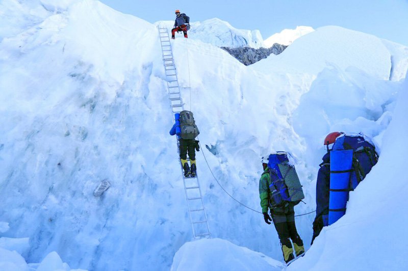 Govt sets new rules for mountaineers