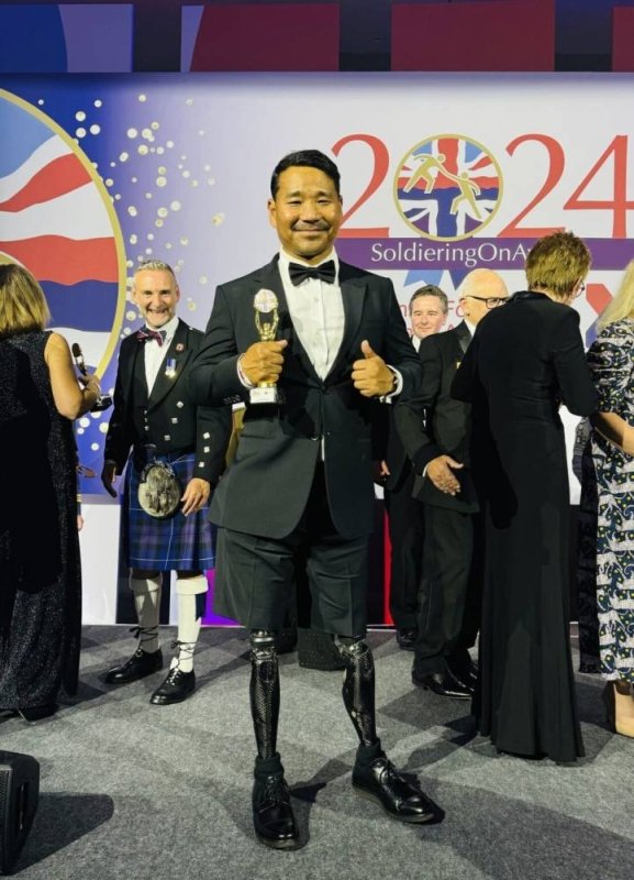 GWT ambassador,  record-breaking mountaineer Hari Budha Magar receives Inspiration Award at Soldiering On Awards 2024