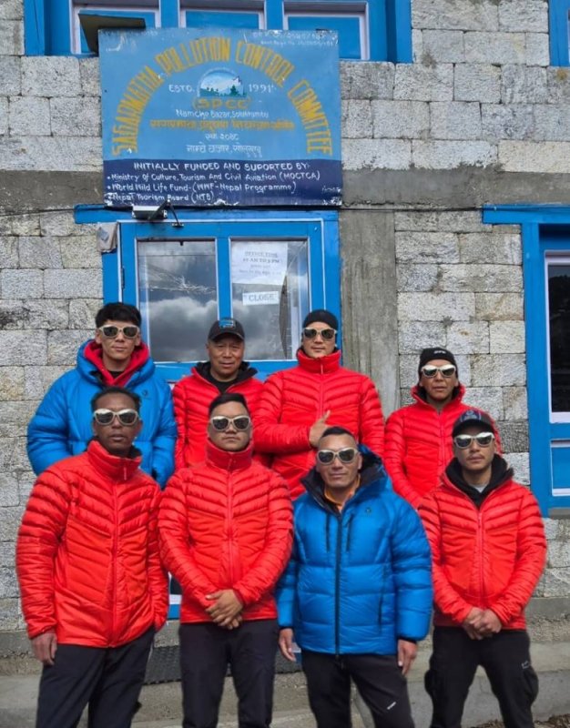 Icefall doctors leave for base camp to fix Everest climbing route