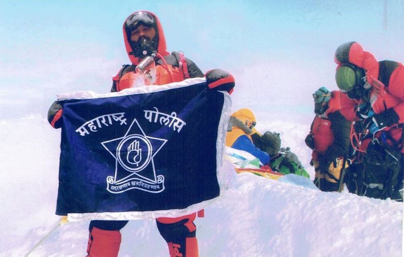 Indian cops con Department of Tourism?