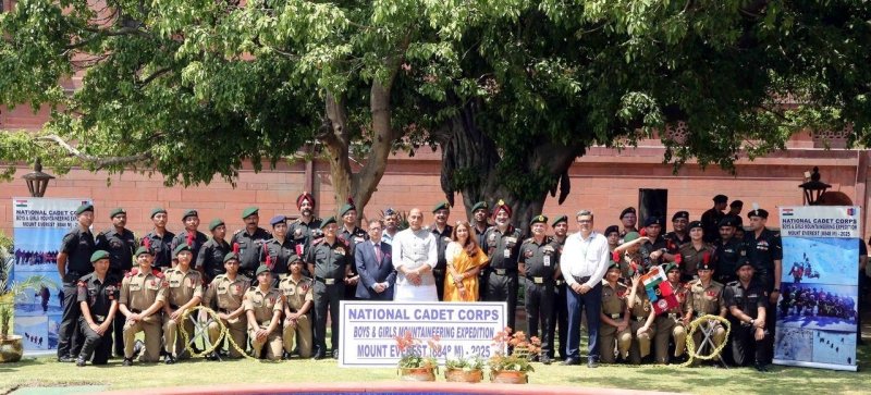 Indian NCC launches first-ever Boys and Girls Mt Everest Expedition
