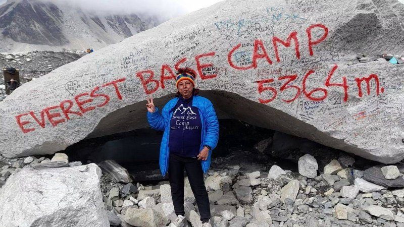Indian woman climber dies, Everest death toll reaches 7