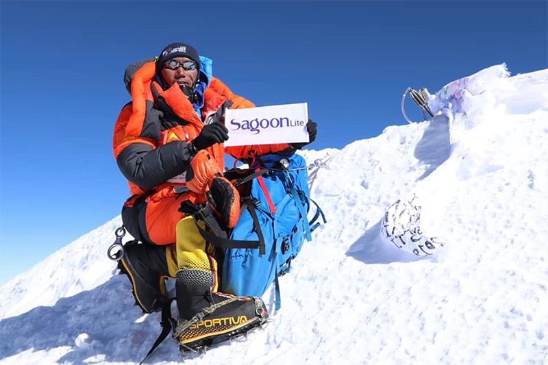 Kami Rita Sherpa betters his own world-record with yet another Everest ascent