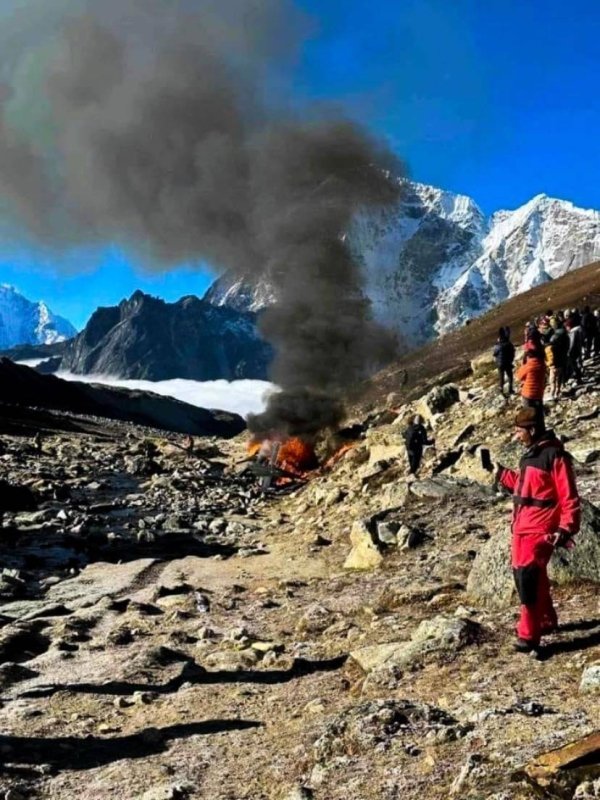 Manang Air chopper crashes