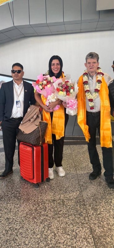 Multi-millionaire Brazilian aviator arrives to greet Everest team