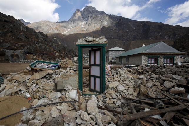 Nepal climbers face ruin after quake, blockade hit Everest industry