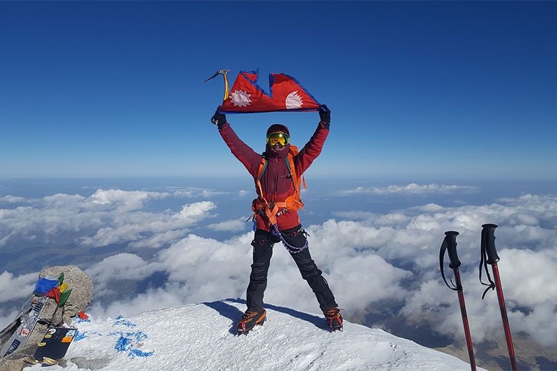 Nepal�s Narbin Magar scales Mt Elbrus