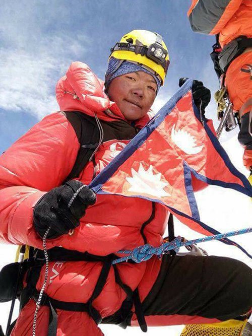 Nima Jangmu heads for Mt Kanchenjunga for world record