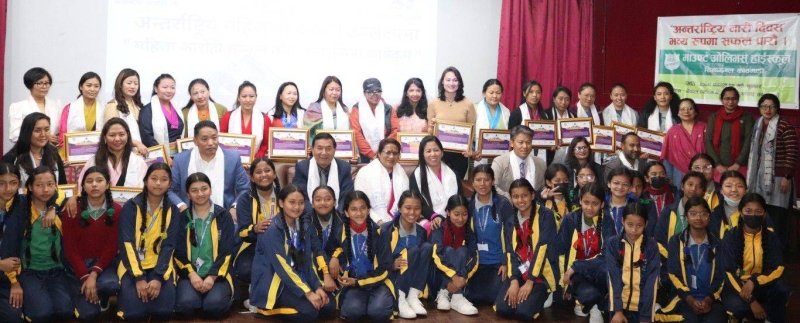 NMA, ESA honor 35 women climbers on International Women's Day