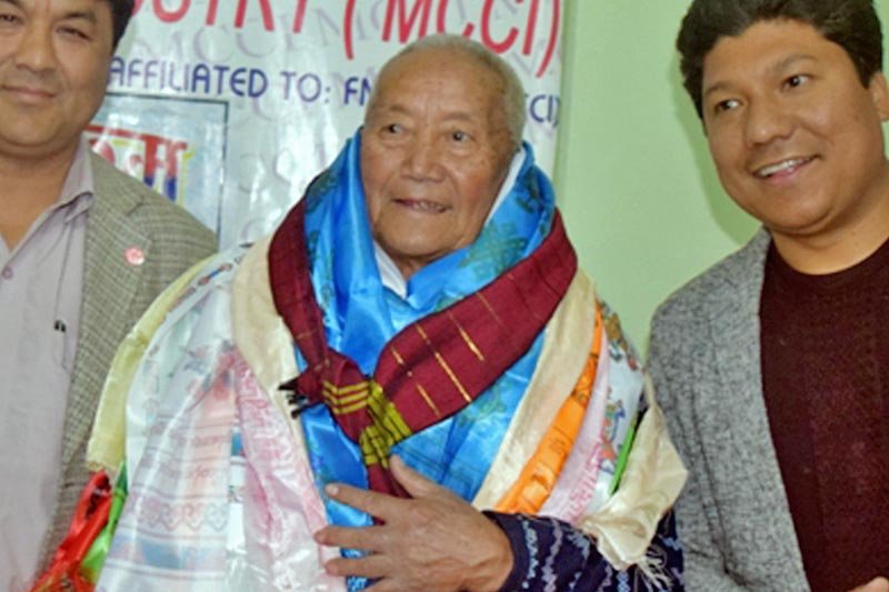 Octogenarian  climber set to scale Mt Everest