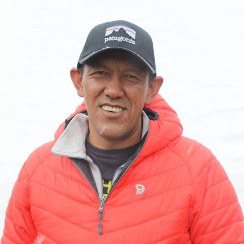 Pa Dawa equalizes world record with Kami Rita scaling Everest twice this season