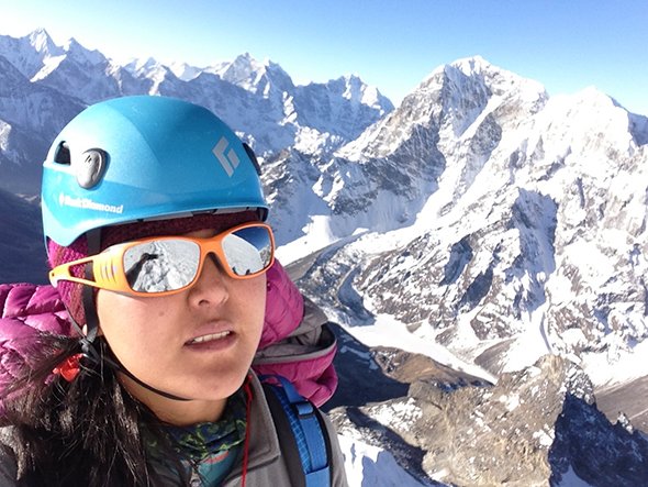 Pasang Lhamu Sherpa Akita wins National Geographic People�s Choice Adventurer award