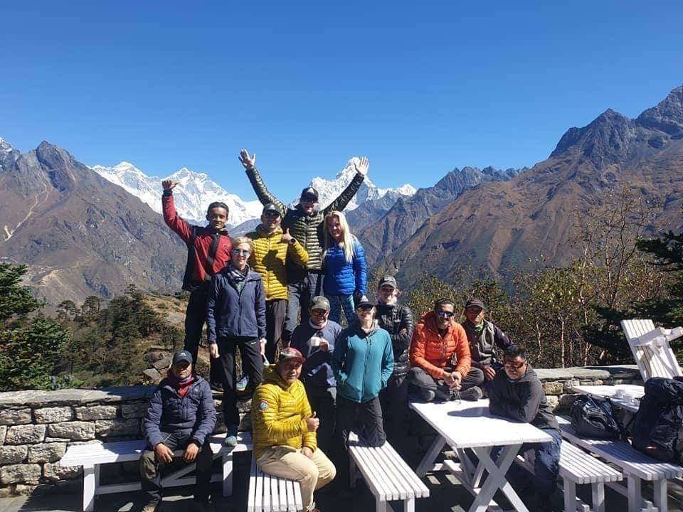 Qatar Prince's expedition team scales Mt Amadablam