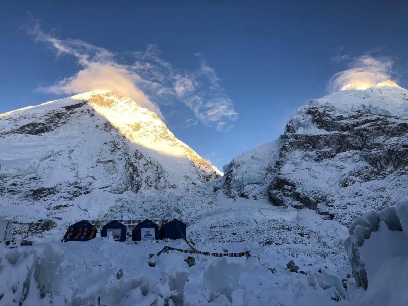 Russian climber dies at Camp I on Everest