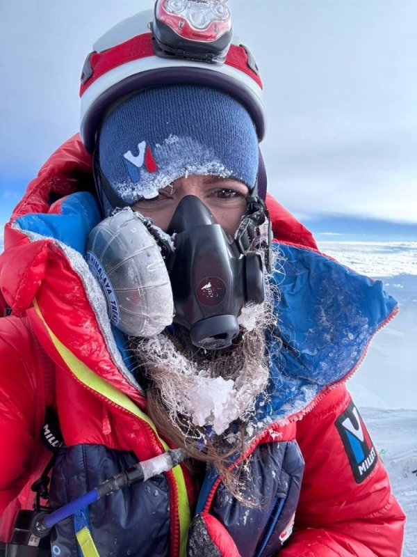 Schaerer youngest French woman, Kunjang Tshopel first policewoman to scale Everest