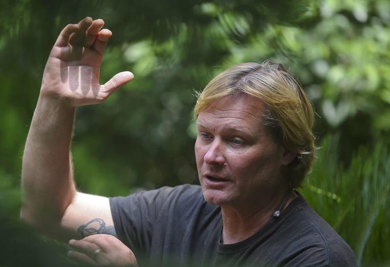 Scientist warns of Everest dangers from pollution, melting