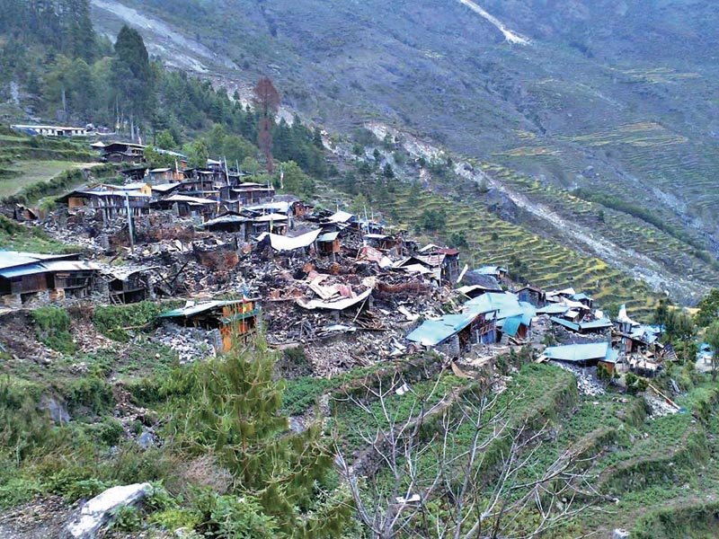 Search on for missing in Langtang during quake