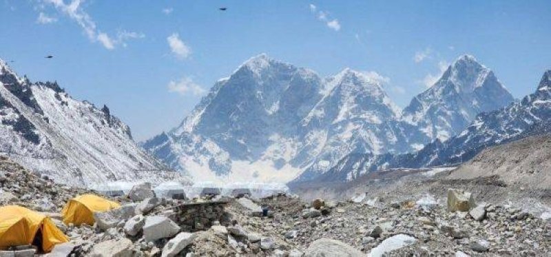 Singaporean climber missing above 8,000m on Everest