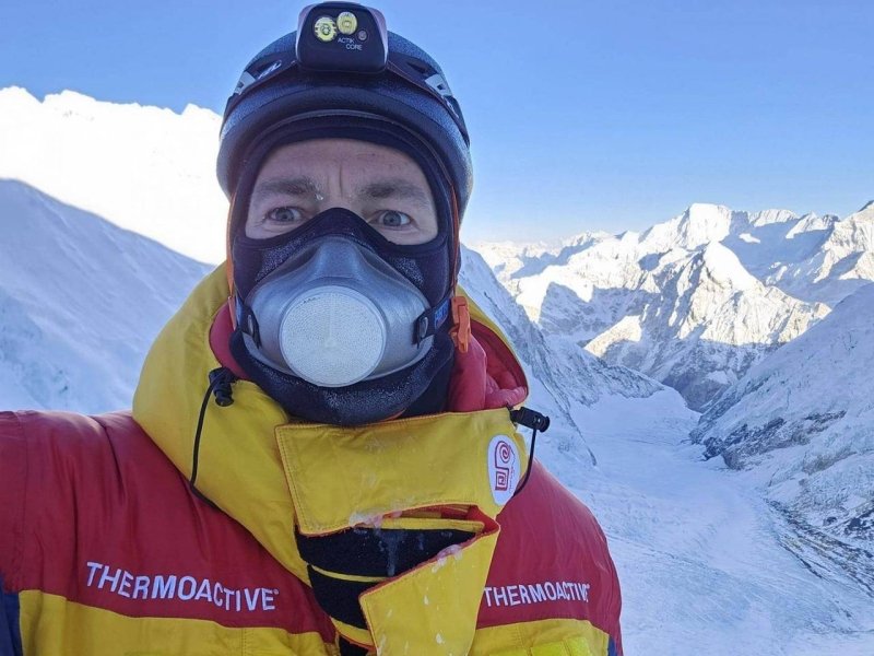 Solo Hungarian climber missing from Everest Hillary Step area