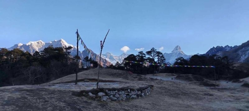 Solukhumbu DAO warns against unauthorized helicopter flight restrictions