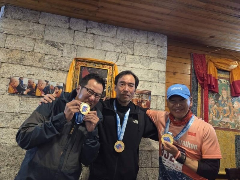 South Korean team completes Tenzing-Hillary Everest Marathon