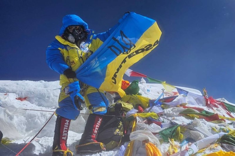 Ukrainian climber Valentyn along with Sanu Sherpa scales Mt Everest