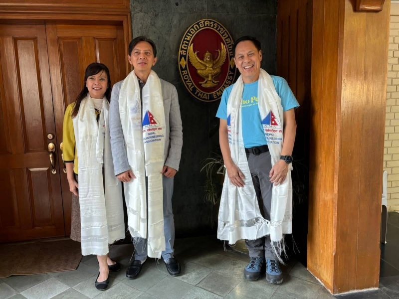 Vitidnan reaches Khumbu to scale Yasa Thak Peak on Thai National Day