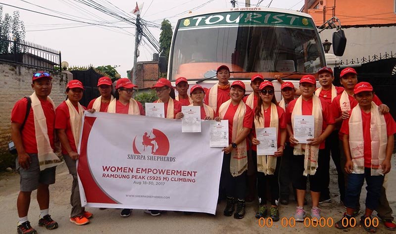 Women climbers on Ramdung peak to prepare for Mt Everest