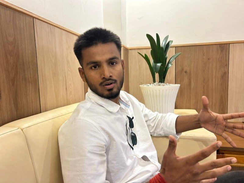 'Young people should actively get involved in politics and learn from it'