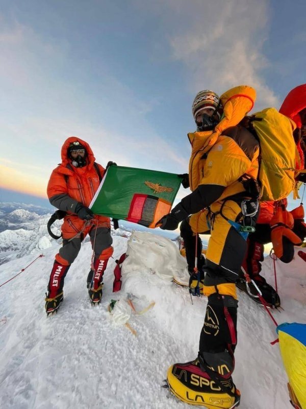 Zambian flag raised on top of Mt. Everest to highlight bilateral relations